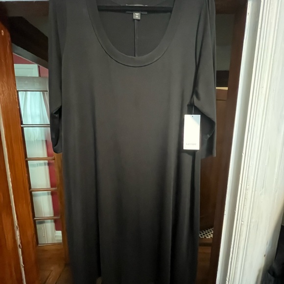 NWT Scoop Neck 3/4 Sleeve Fit and Flare Dress 2X - Picture 4 of 5
